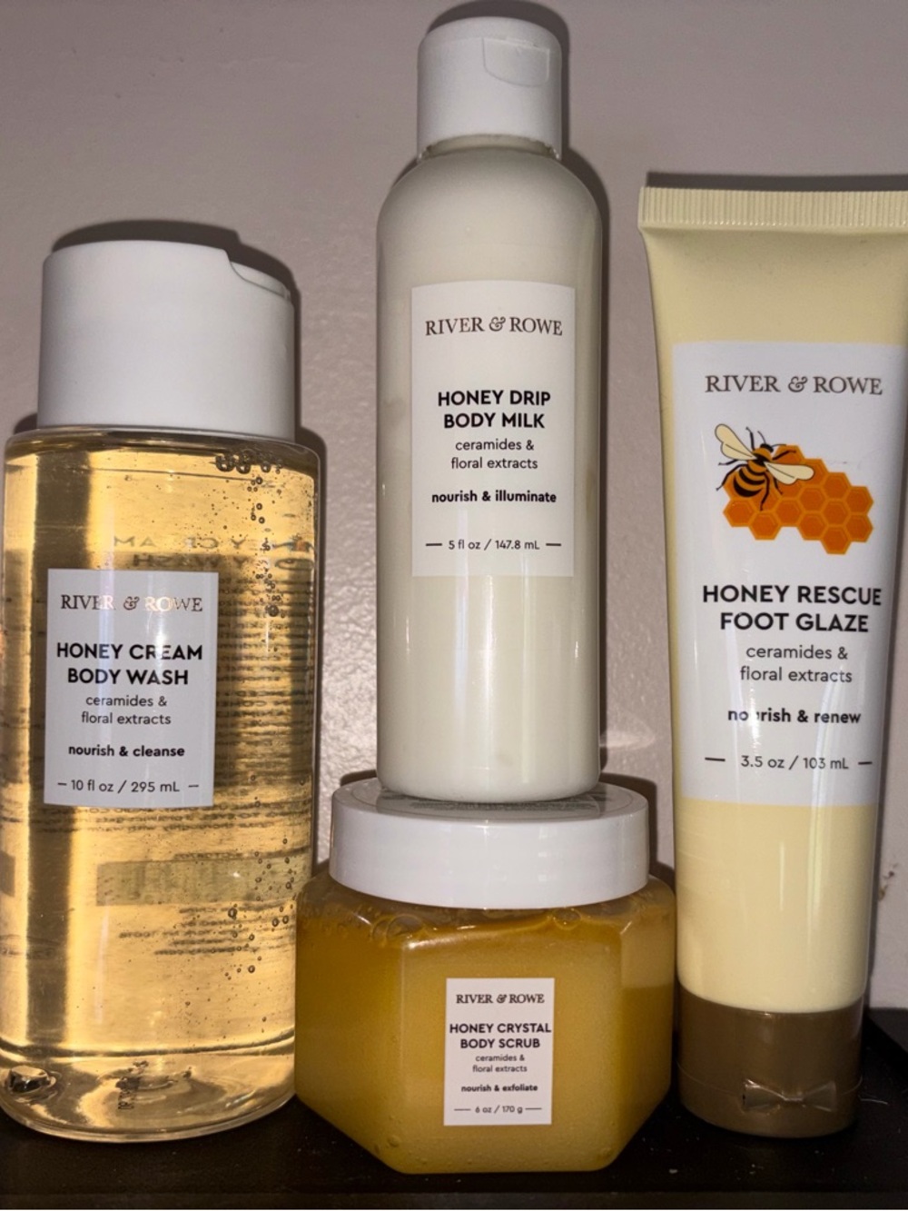 4 PC RIVER & ROWE Honey Body care lot: body wash, body milk, scrub & foot glaze